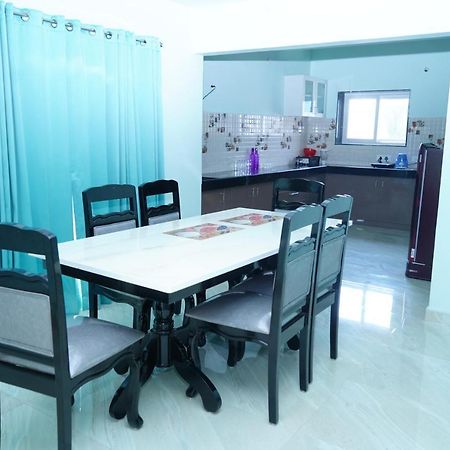 Ramya Grand Apartment Visakhapatnam Ngoại thất bức ảnh