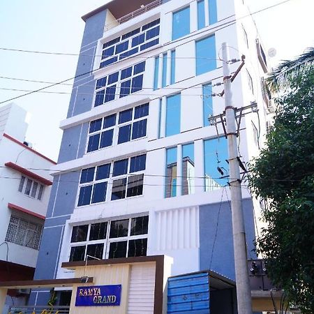 Ramya Grand Apartment Visakhapatnam Ngoại thất bức ảnh