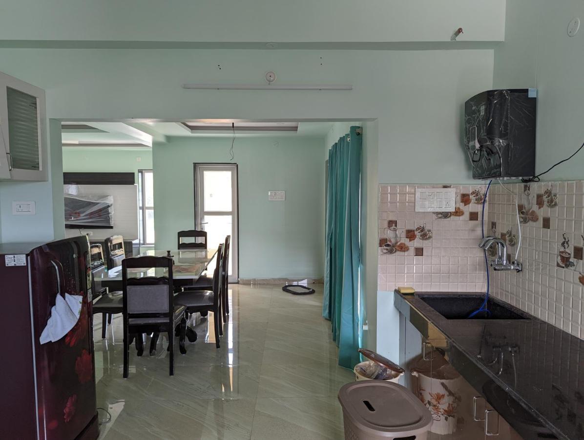 Ramya Grand Apartment Visakhapatnam Ngoại thất bức ảnh
