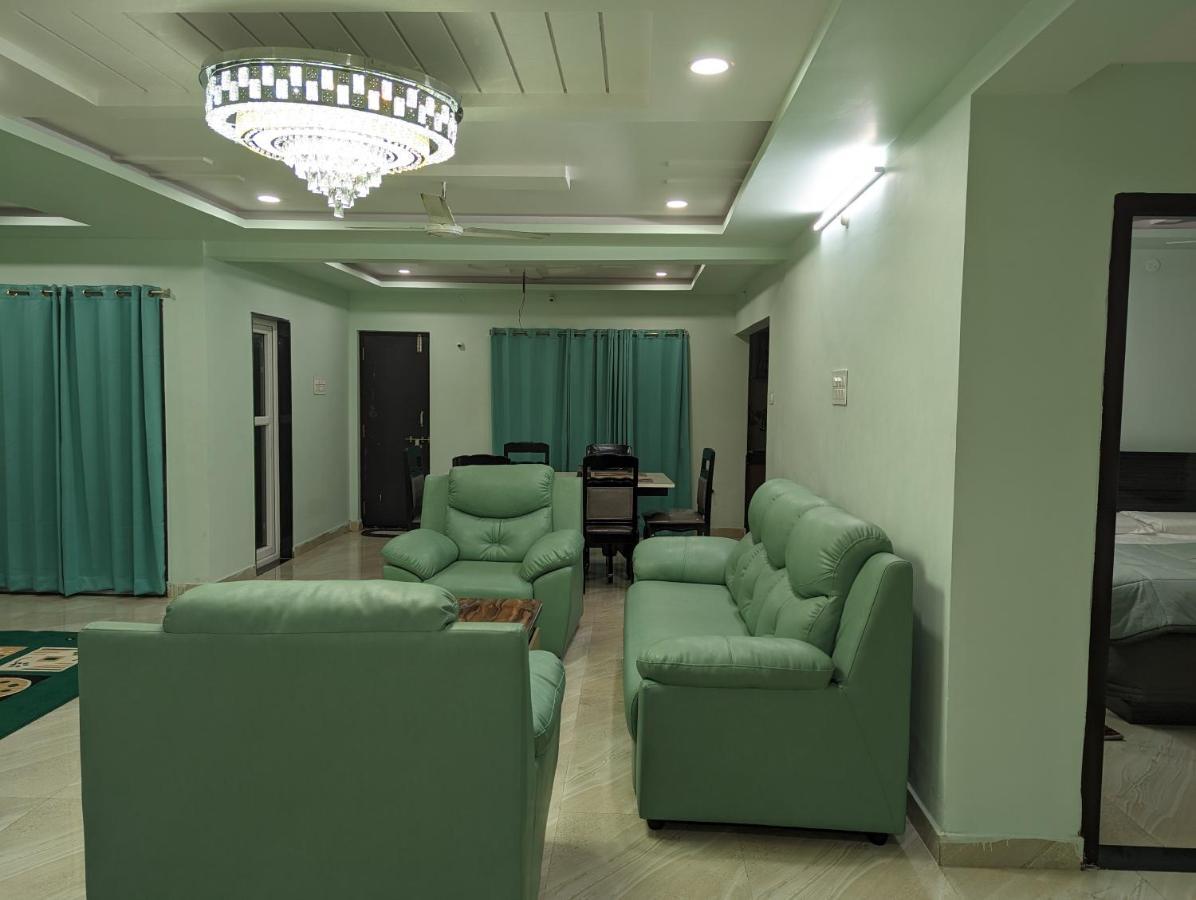 Ramya Grand Apartment Visakhapatnam Ngoại thất bức ảnh