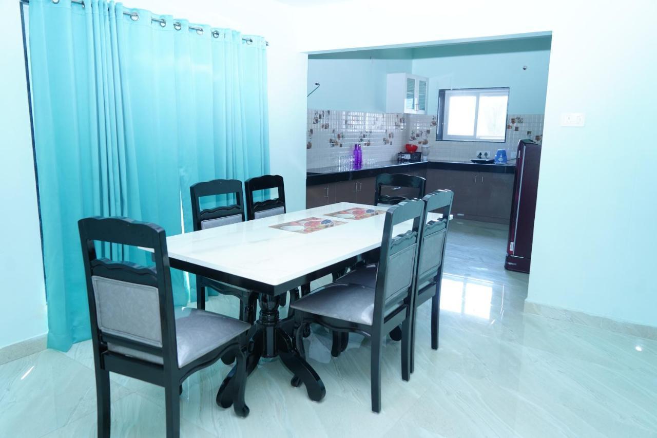 Ramya Grand Apartment Visakhapatnam Ngoại thất bức ảnh